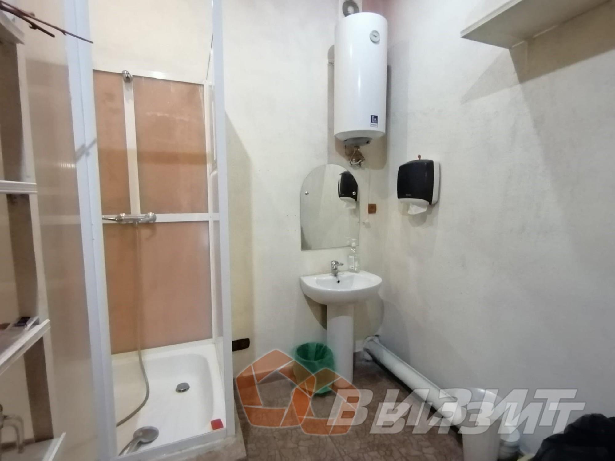 Купить офис, помещение под офис за 18 000 000 рублей на Молодогвардейская улица, 166