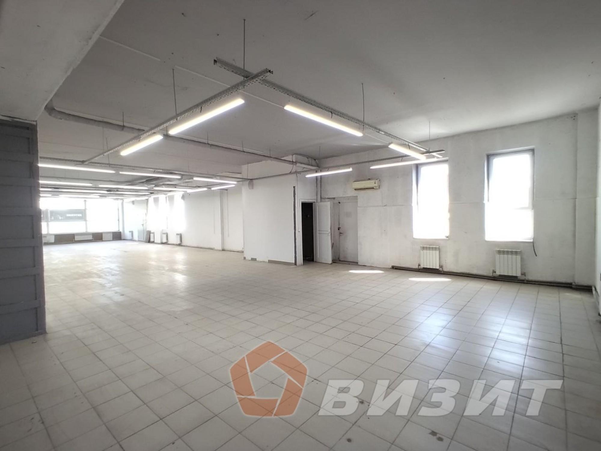 Сдать торговое помещение за 129 200 рублей на Авроры улица, 40