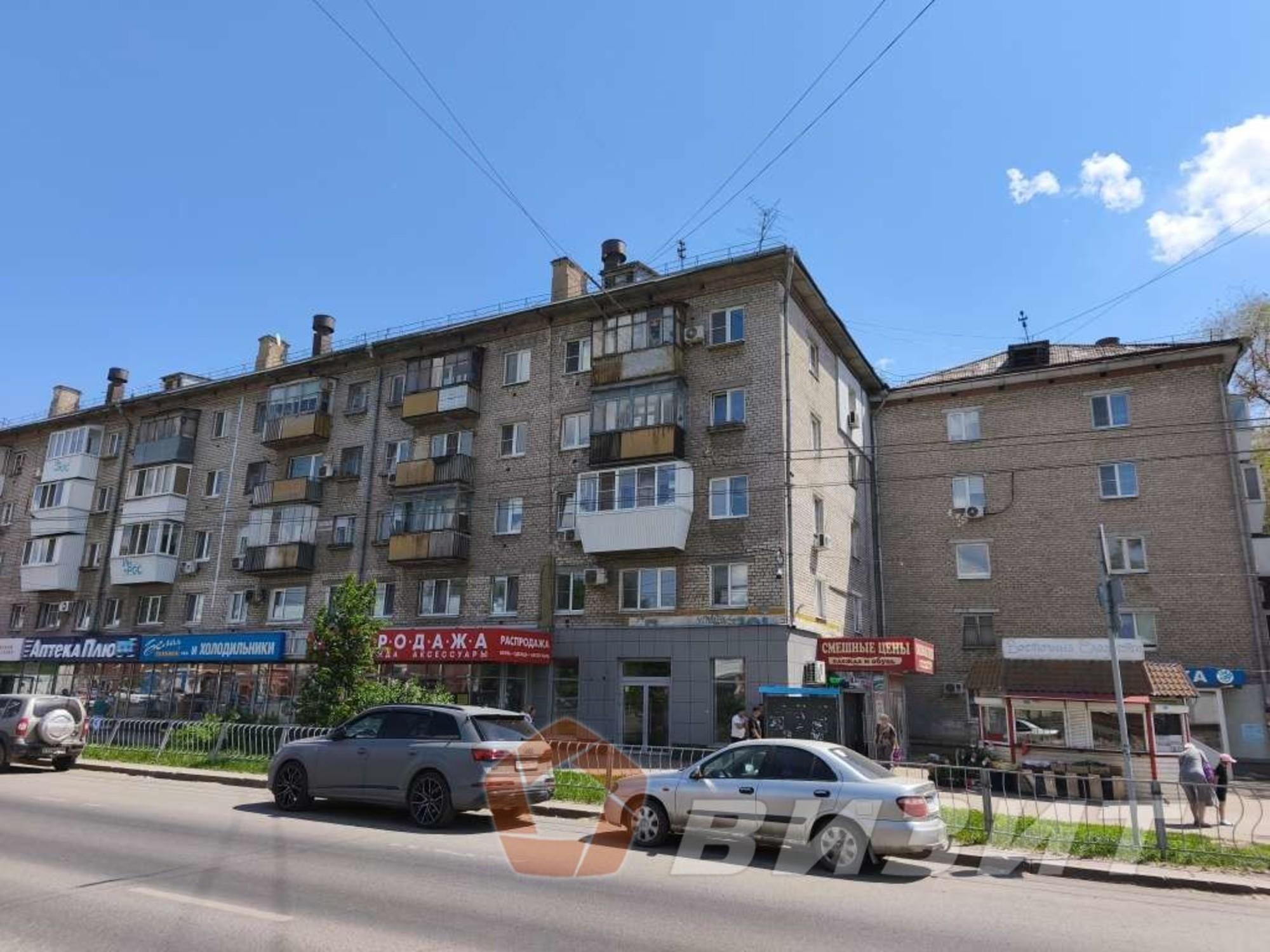 Сдать торговое помещение за 76 180 рублей на Победы улица, 121