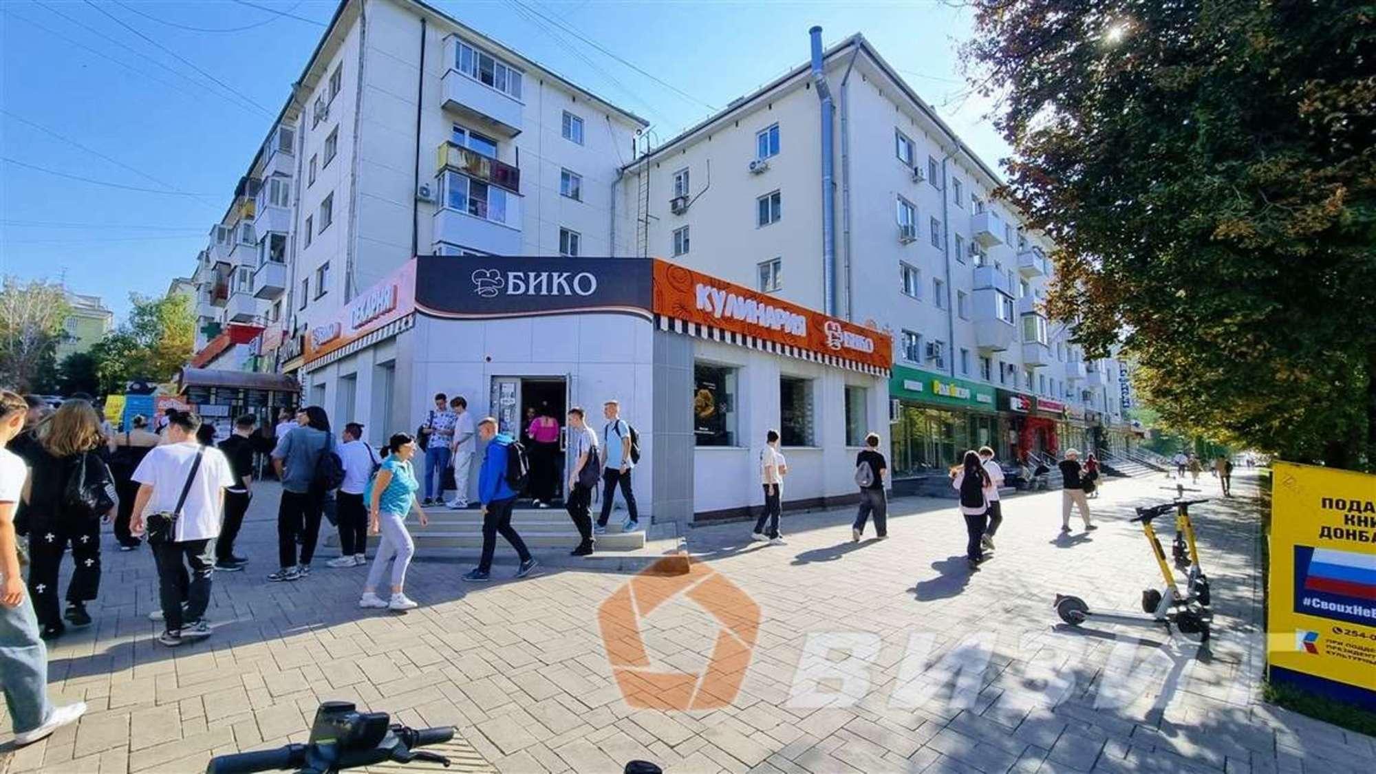 Сдать торговое помещение за 75 000 рублей на Молодогвардейская улица, 223