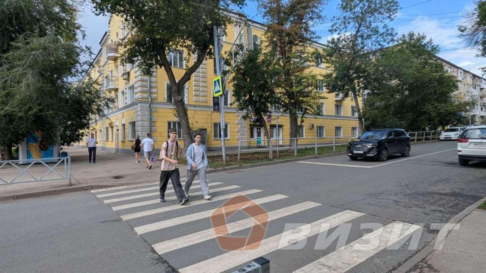 Купить торговое помещение за 4 500 000 рублей на Урицкого улица, 8