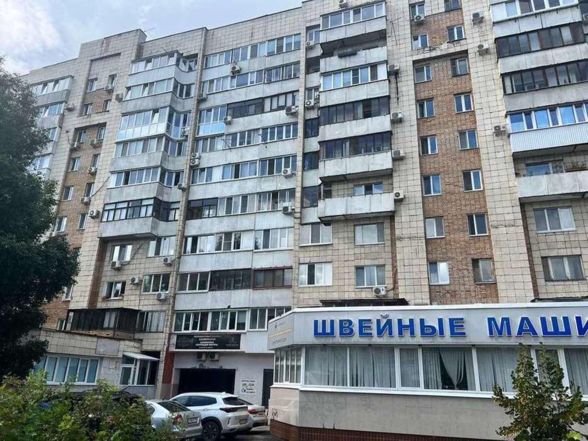 Сдать торговое помещение за 320 000 рублей на Ленина проспект, 2а