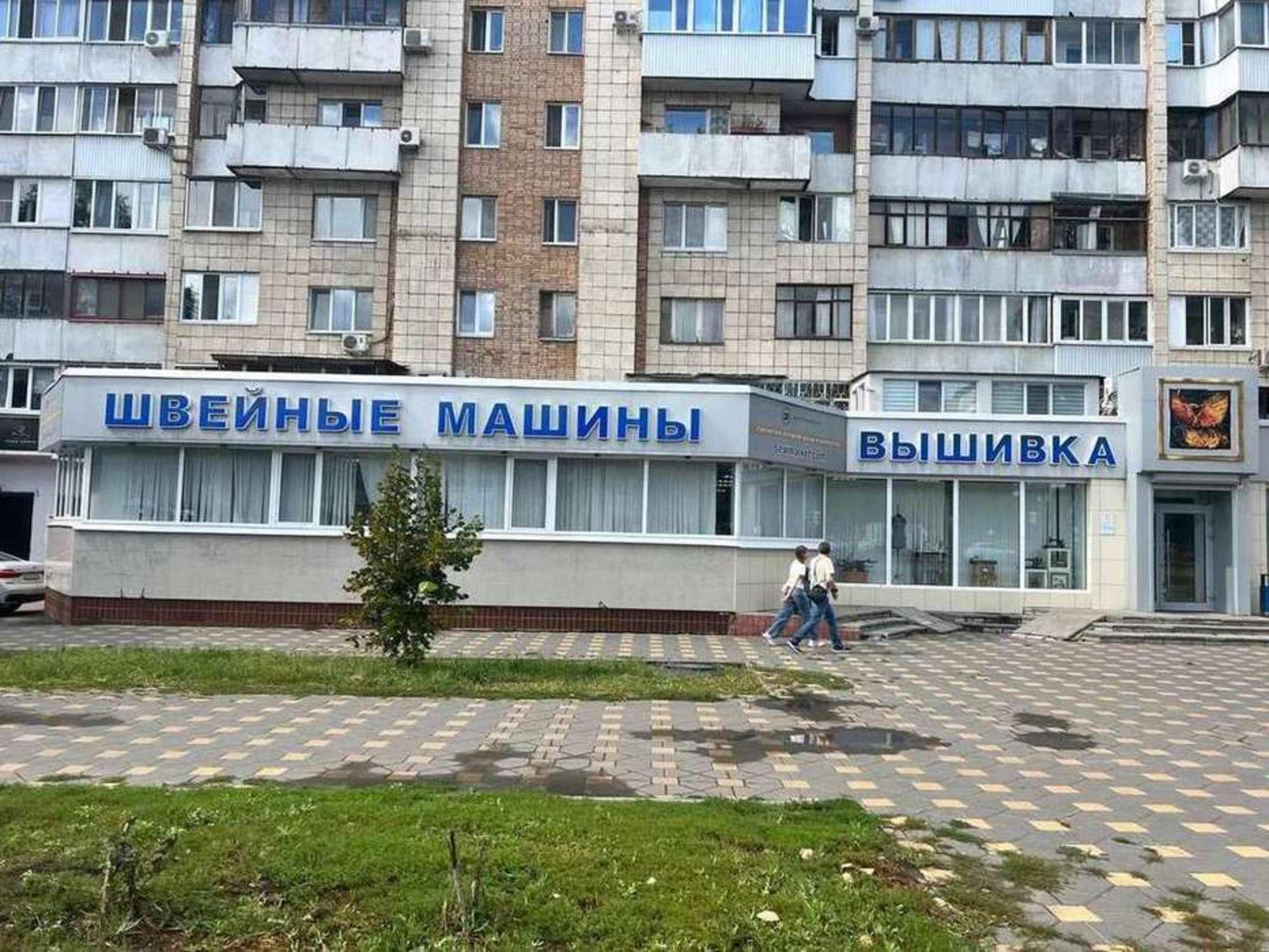 Сдать торговое помещение за 320 000 рублей на Ленина проспект, 2а