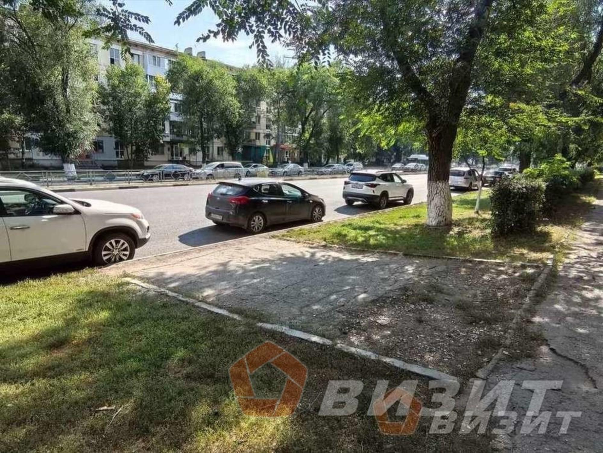 Купить торговое помещение за 4 950 000 рублей на Гагарина улица, 60