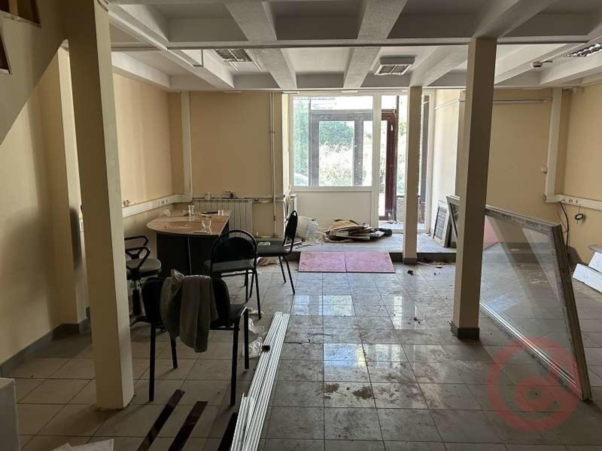 Купить торговое помещение за 10 500 000 рублей на Галактионовская улица, 40