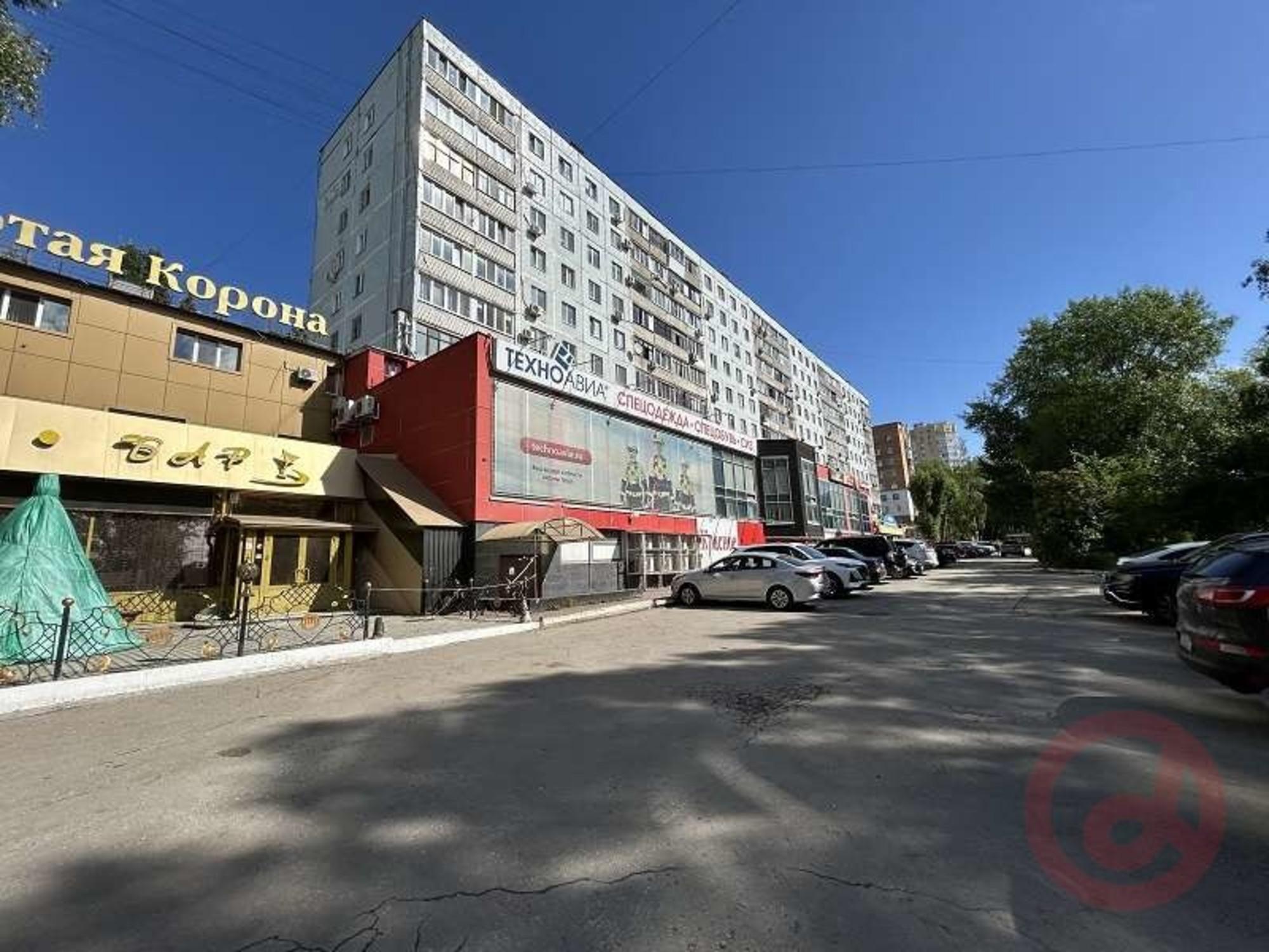 Сдать торговое помещение за 400 000 рублей на Стара-Загора улица, 130