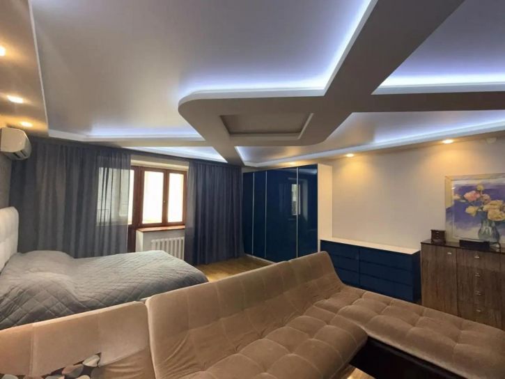 2-комн квартира Венцека улица, 111