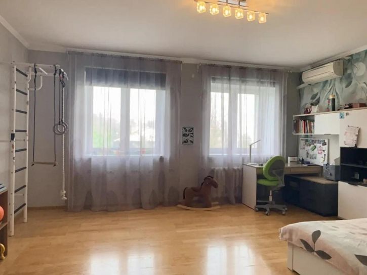2-комн квартира Венцека улица, 111