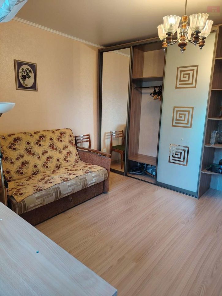 2-комн квартира Авроры улица, 70