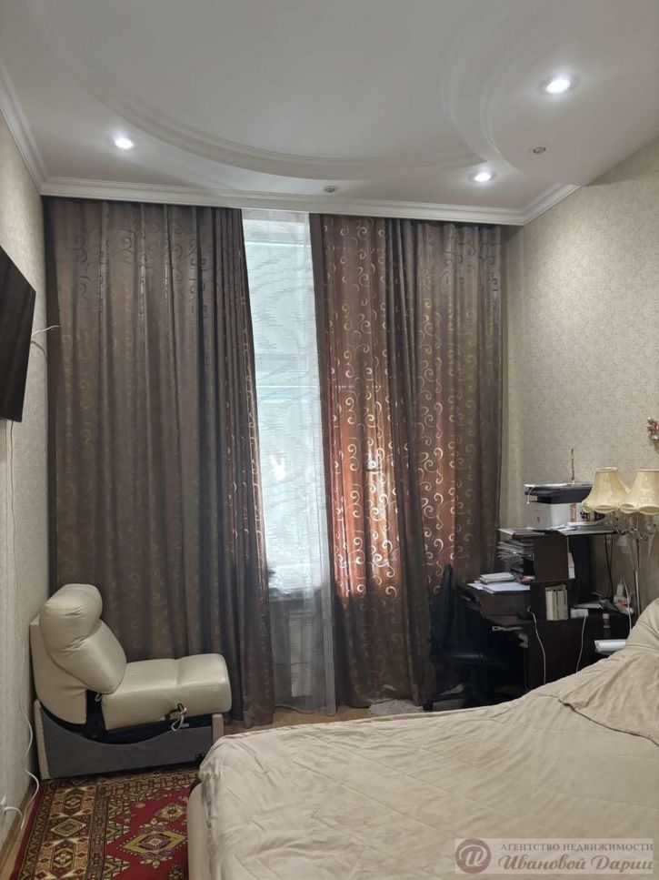 3-комн квартира Венцека улица, 38