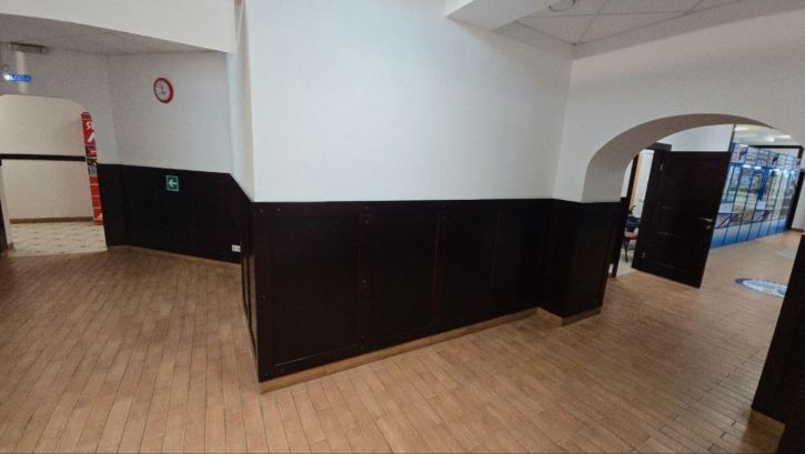 Торговое помещение Дыбенко улица, 120