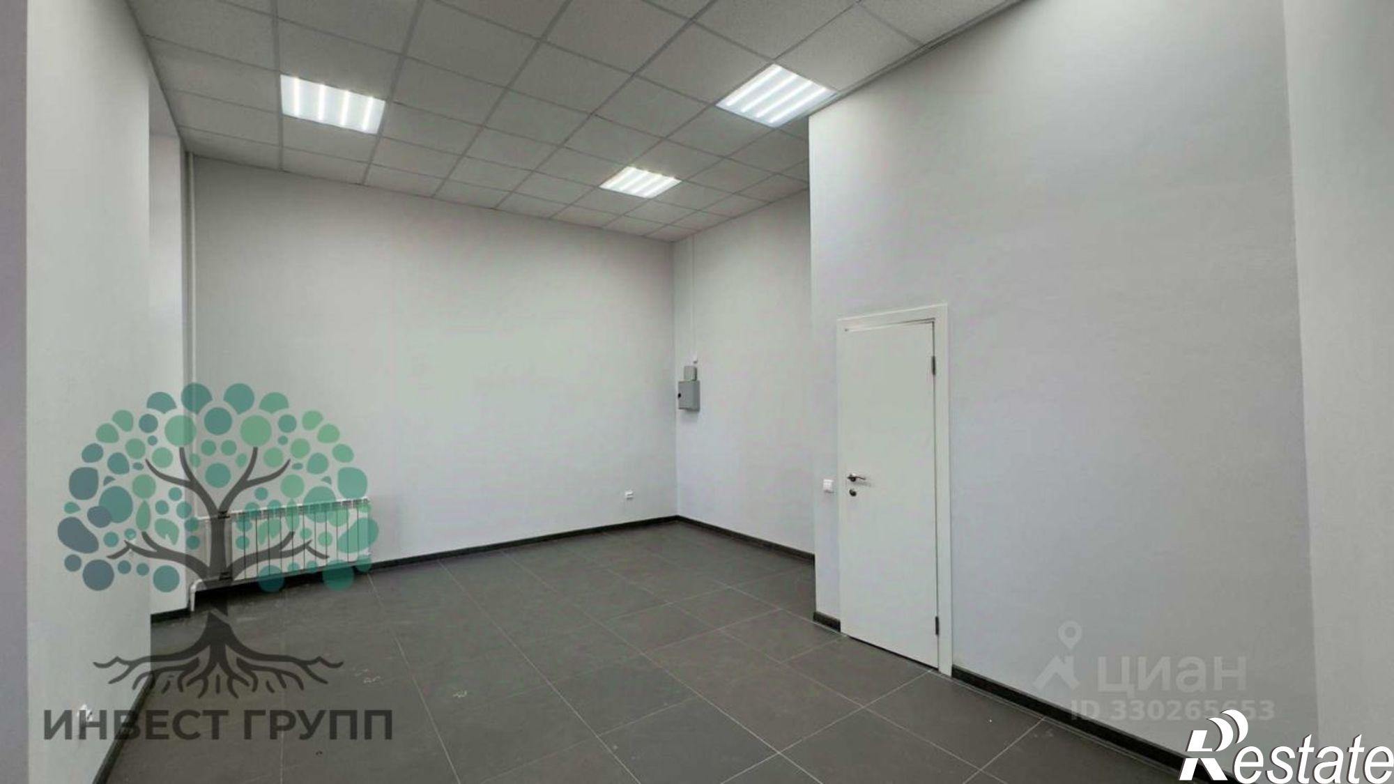 Купить торговое помещение за 4 471 160 рублей на ул Авроры, 68