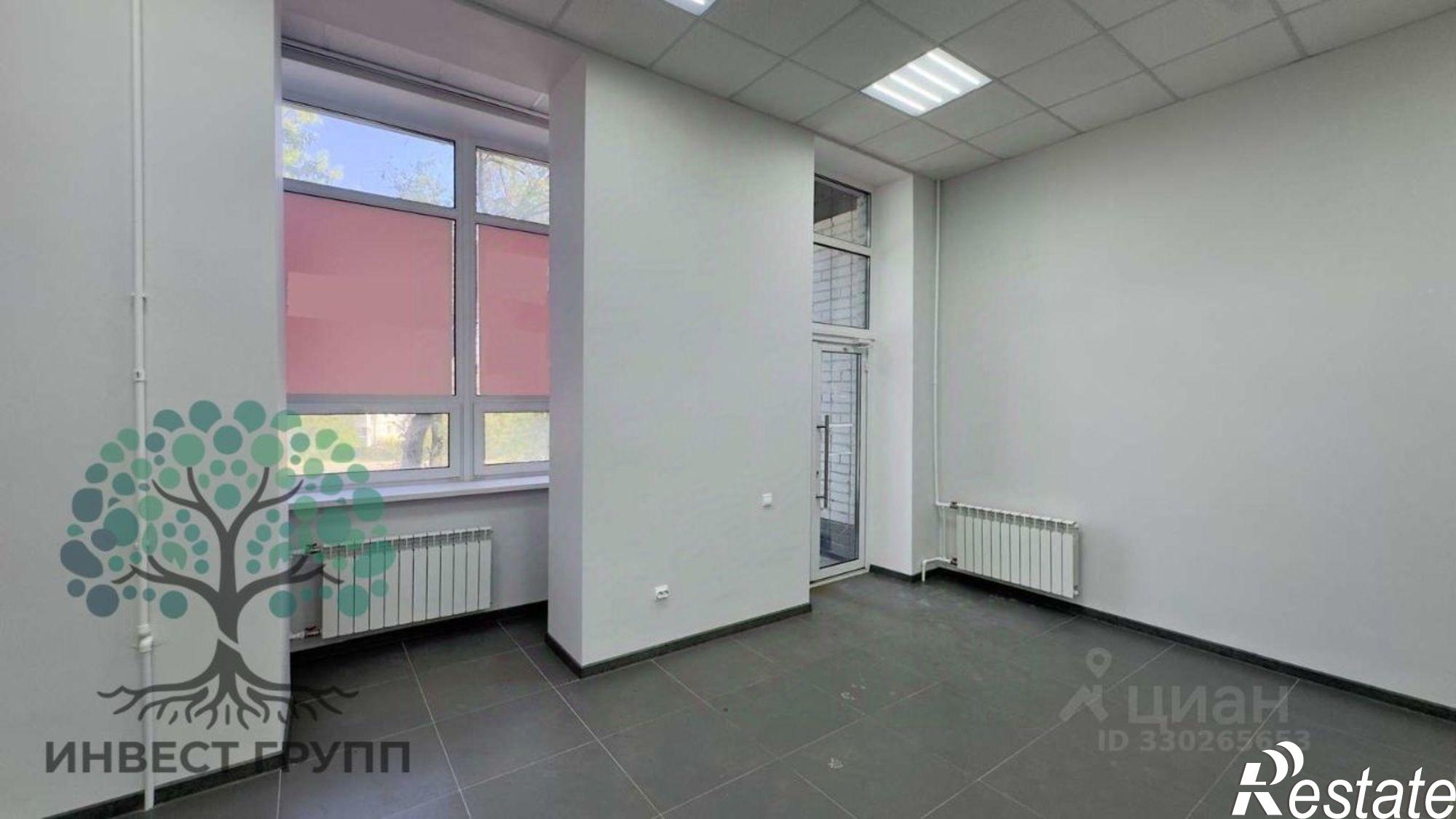 Купить торговое помещение за 4 471 160 рублей на ул Авроры, 68