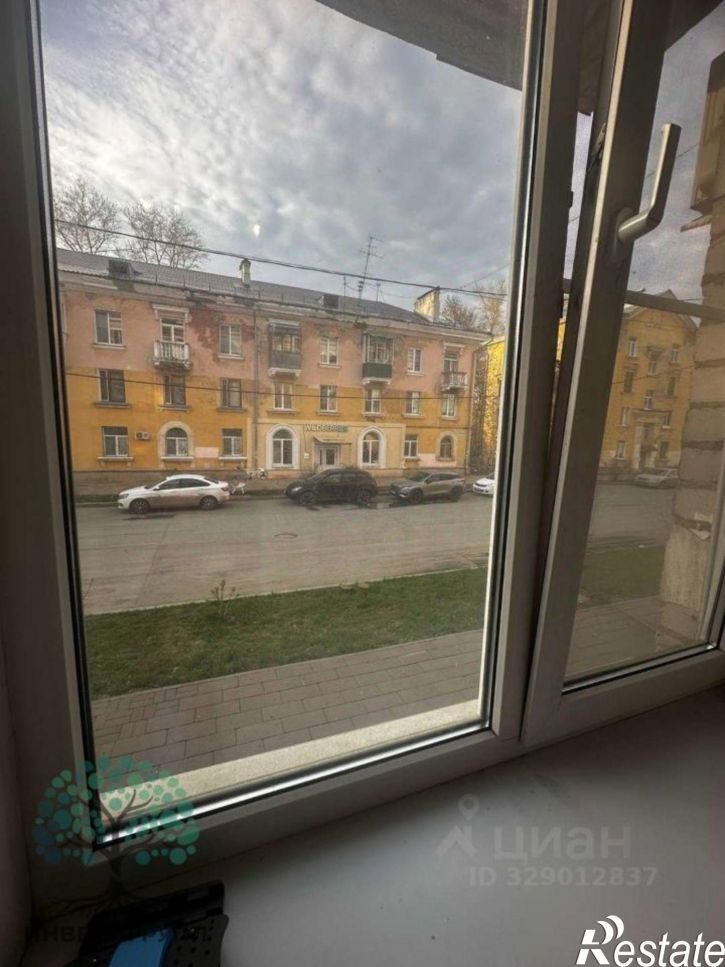 3-комн квартира Подшипниковая улица, 3,  д. 3