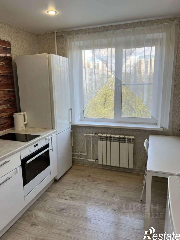 2-комн квартира Солнечная улица, 15,  д. 15