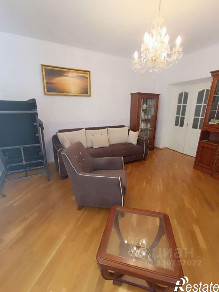 3-комн квартира улица Буянова, 12,  д. 12