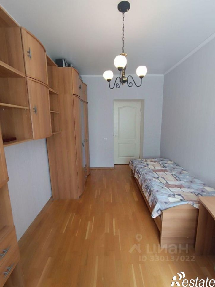 3-комн квартира улица Буянова, 12,  д. 12