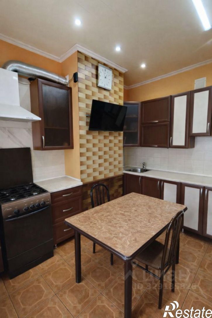 2-комн квартира Молдавская улица, 3,  д. 3