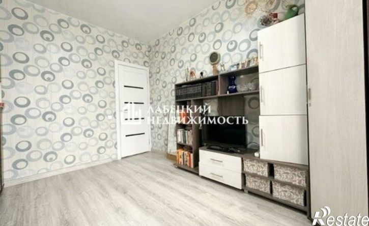 3-комн квартира улица Строителей, 28,  д. 28