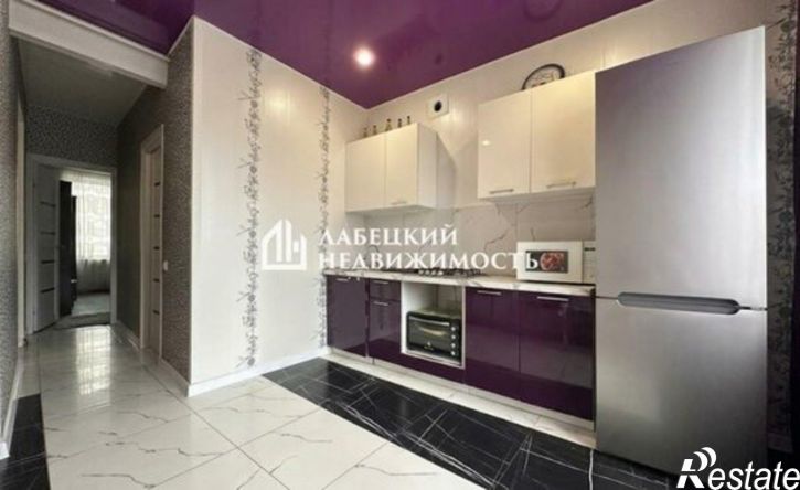 3-комн квартира улица Строителей, 28,  д. 28