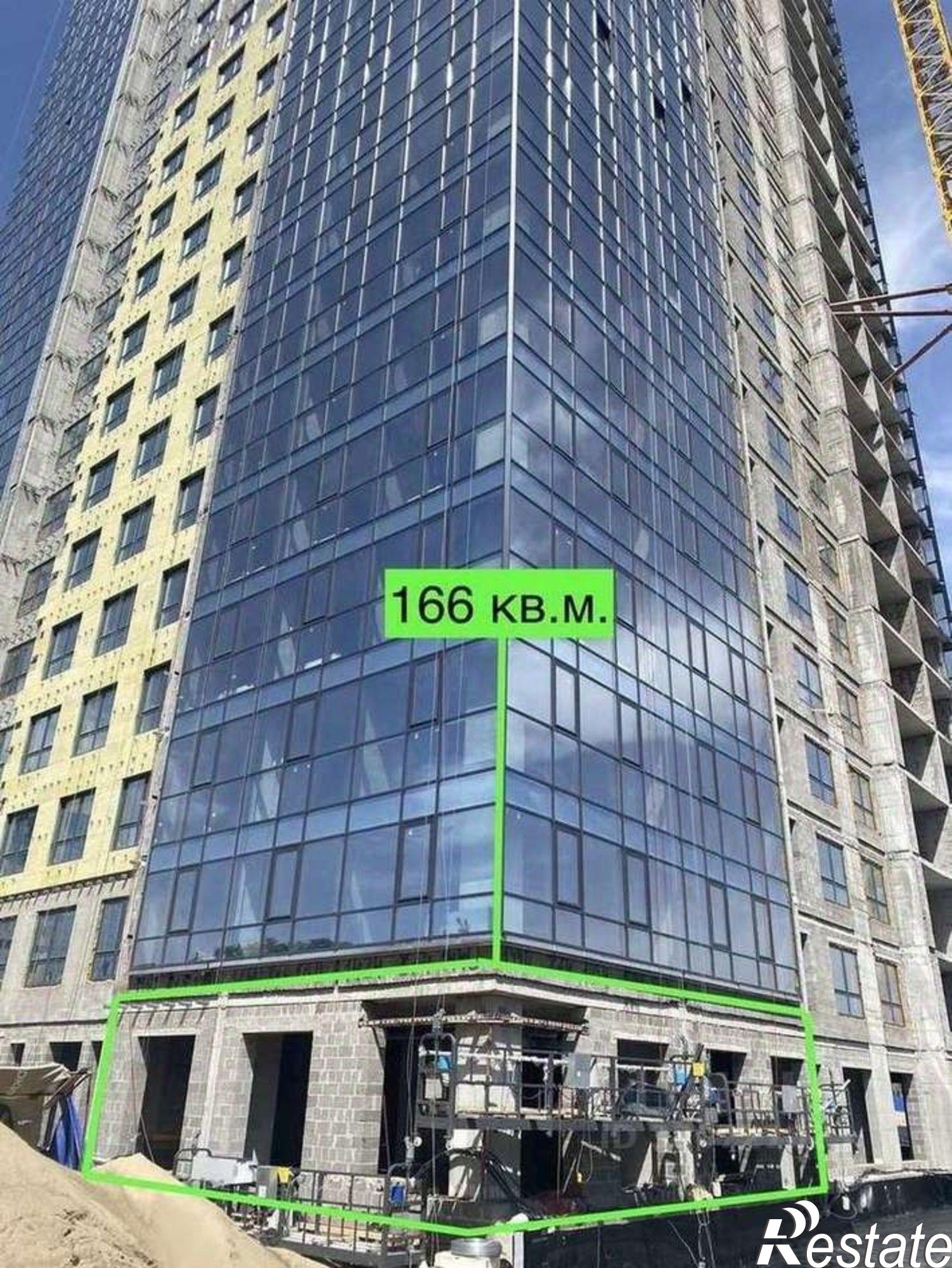 Купить торговое помещение за 36 866 100 рублей на улица Мичурина, 23