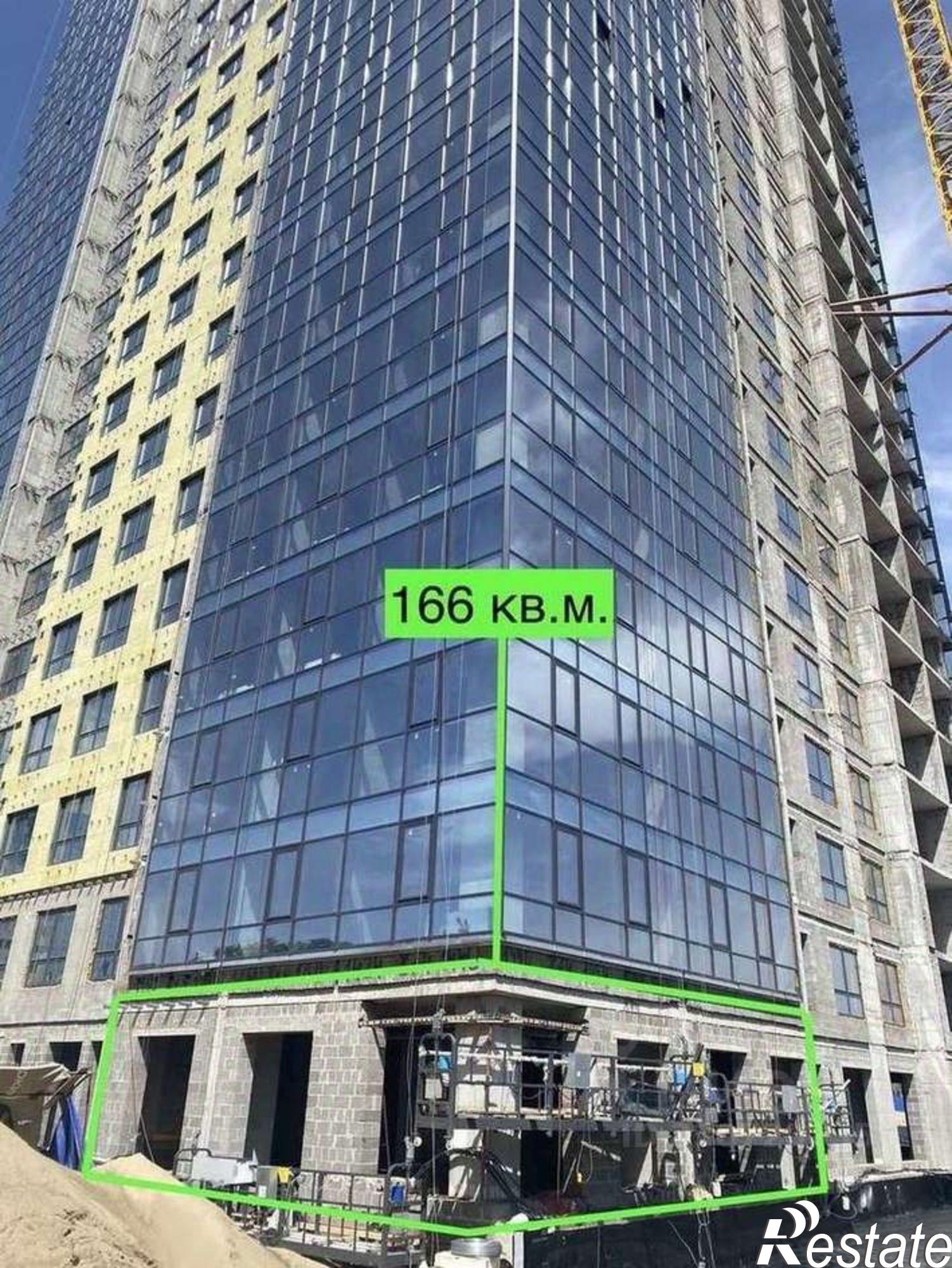 Купить торговое помещение за 36 866 100 рублей на улица Мичурина, 23