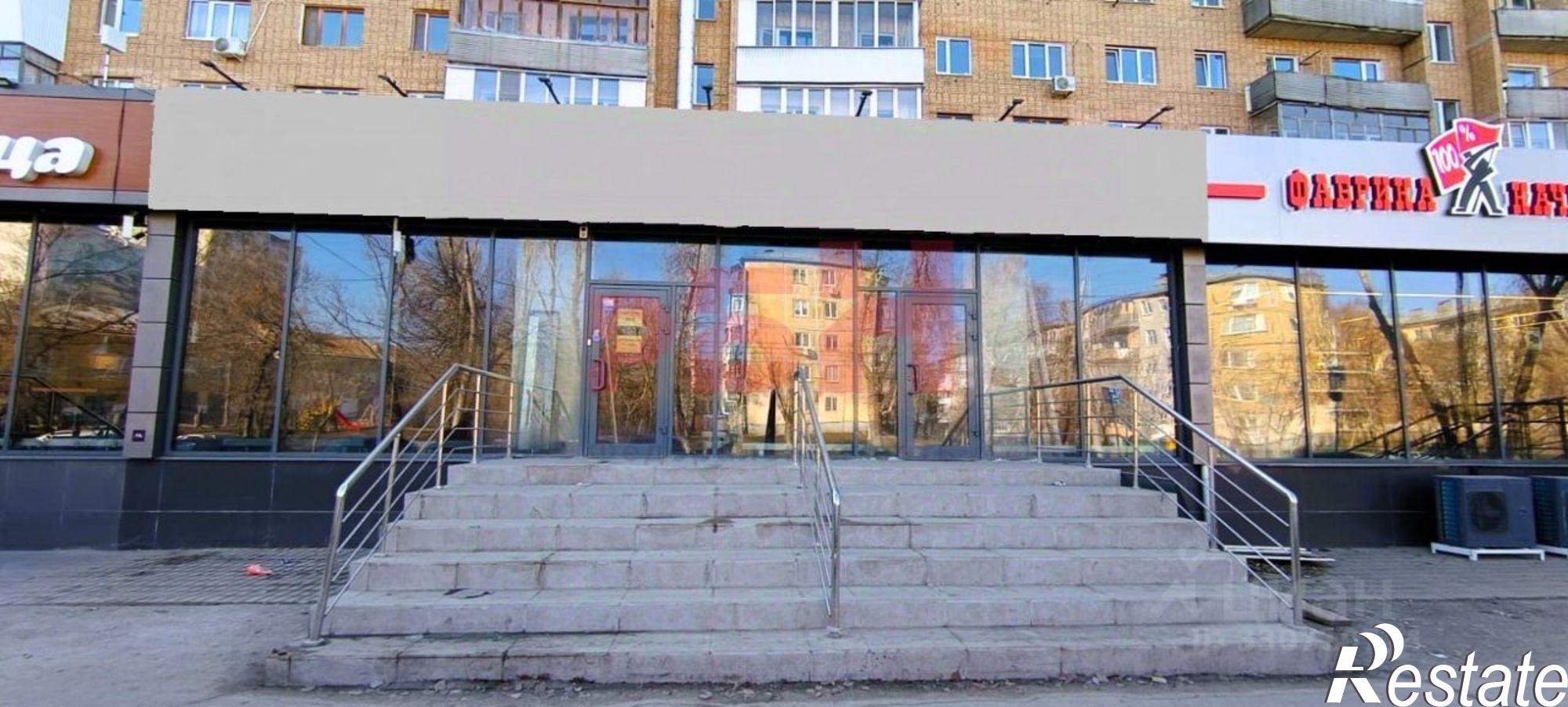 Сдать торговое помещение за 325 200 рублей на ул Мориса Тореза, 13а