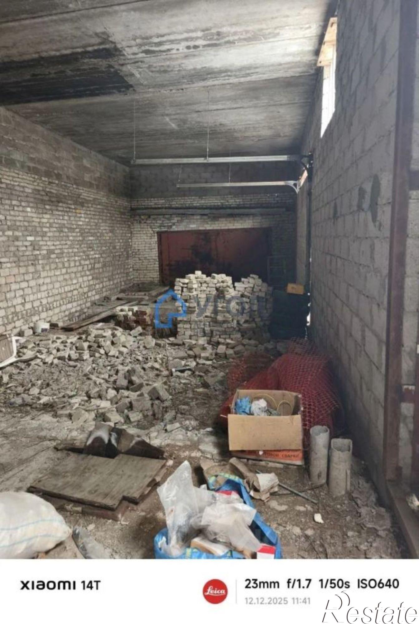 Купить гараж, место в паркинге за 4 000 030 рублей на ул Луцкая, 3