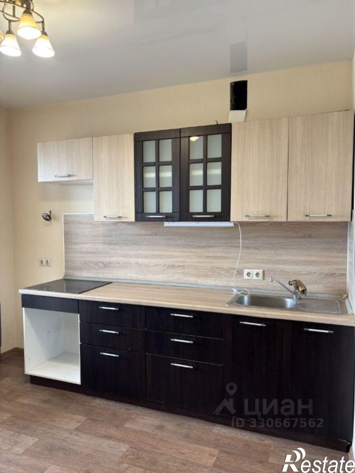 2-комн квартира пр-ка Третья, 250,  д. 250