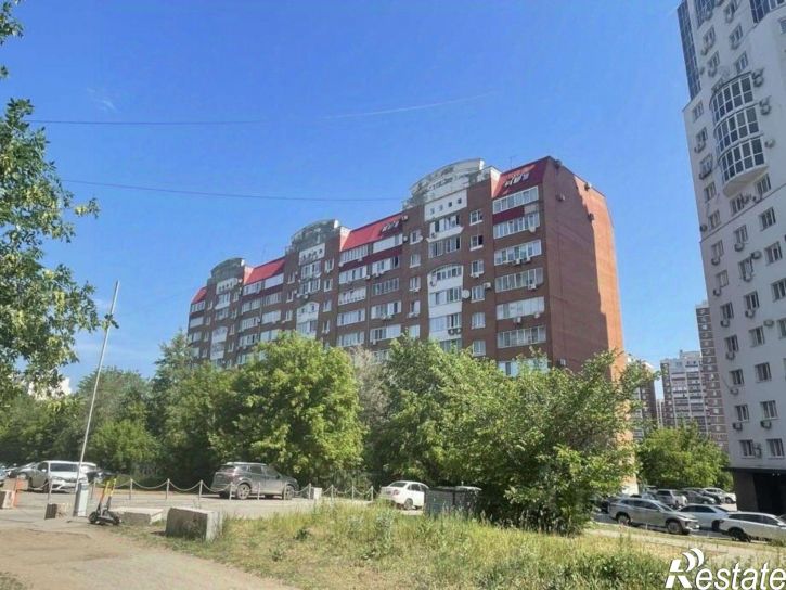 2-комн квартира улица Советской Армии, 253,  д. 253