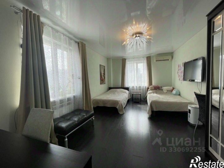 3-комн квартира Солнечная улица, 10,  д. 10