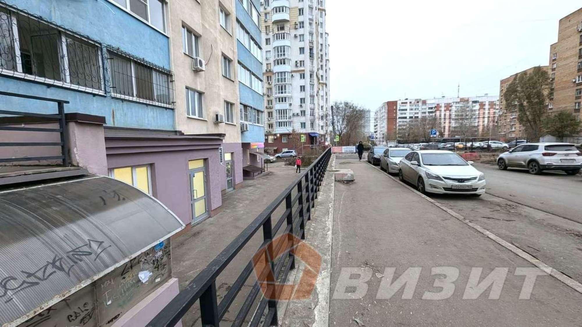 Купить торговое помещение за 30 000 000 рублей на Гастелло улица, 30