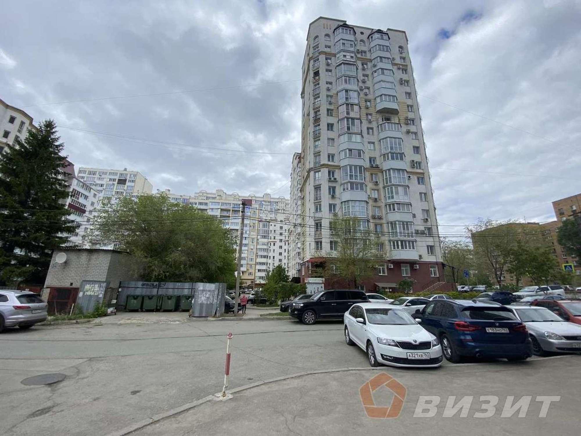 Купить торговое помещение за 30 000 000 рублей на Гастелло улица, 30