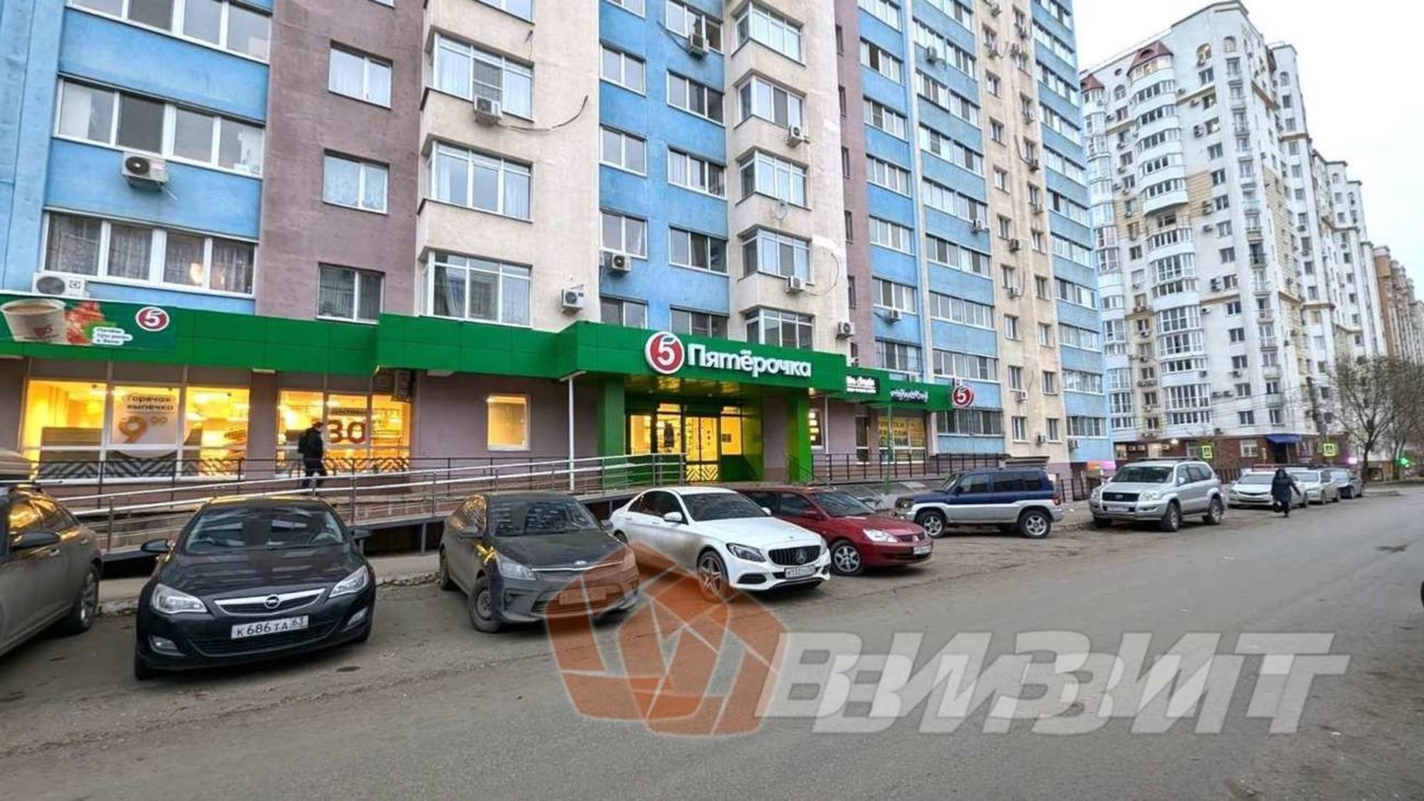 Купить торговое помещение за 30 000 000 рублей на Гастелло улица, 30