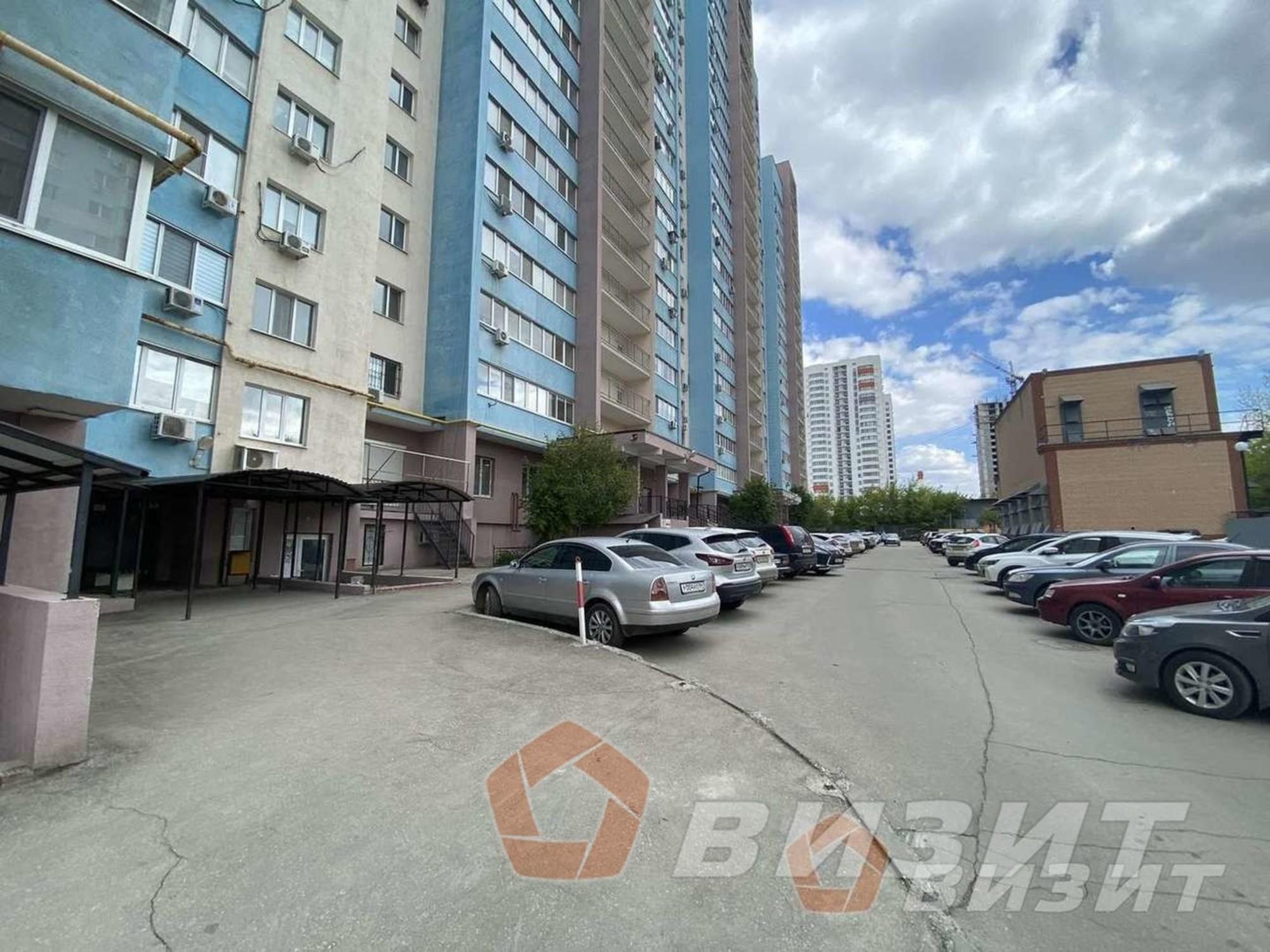 Купить торговое помещение за 30 000 000 рублей на Гастелло улица, 30