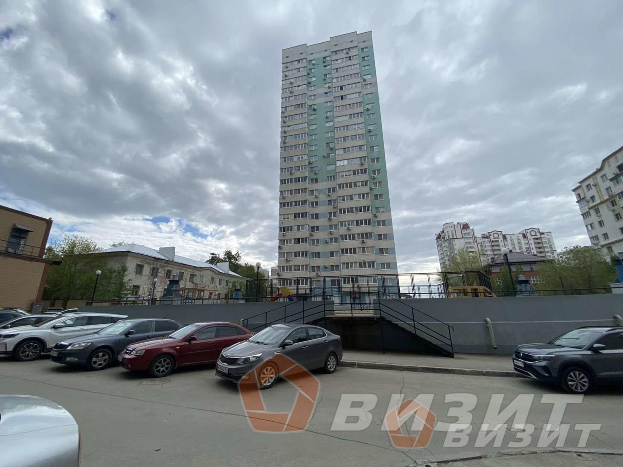 Купить торговое помещение за 30 000 000 рублей на Гастелло улица, 30