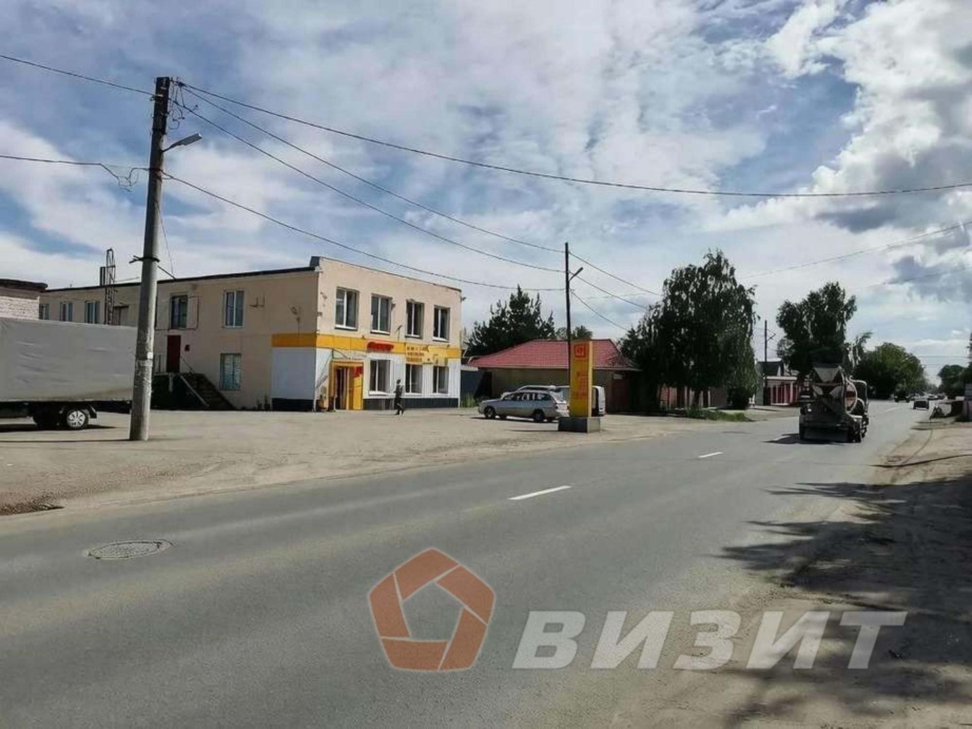 Купить торговое помещение за 40 000 000 рублей на Чекистов улица, 140