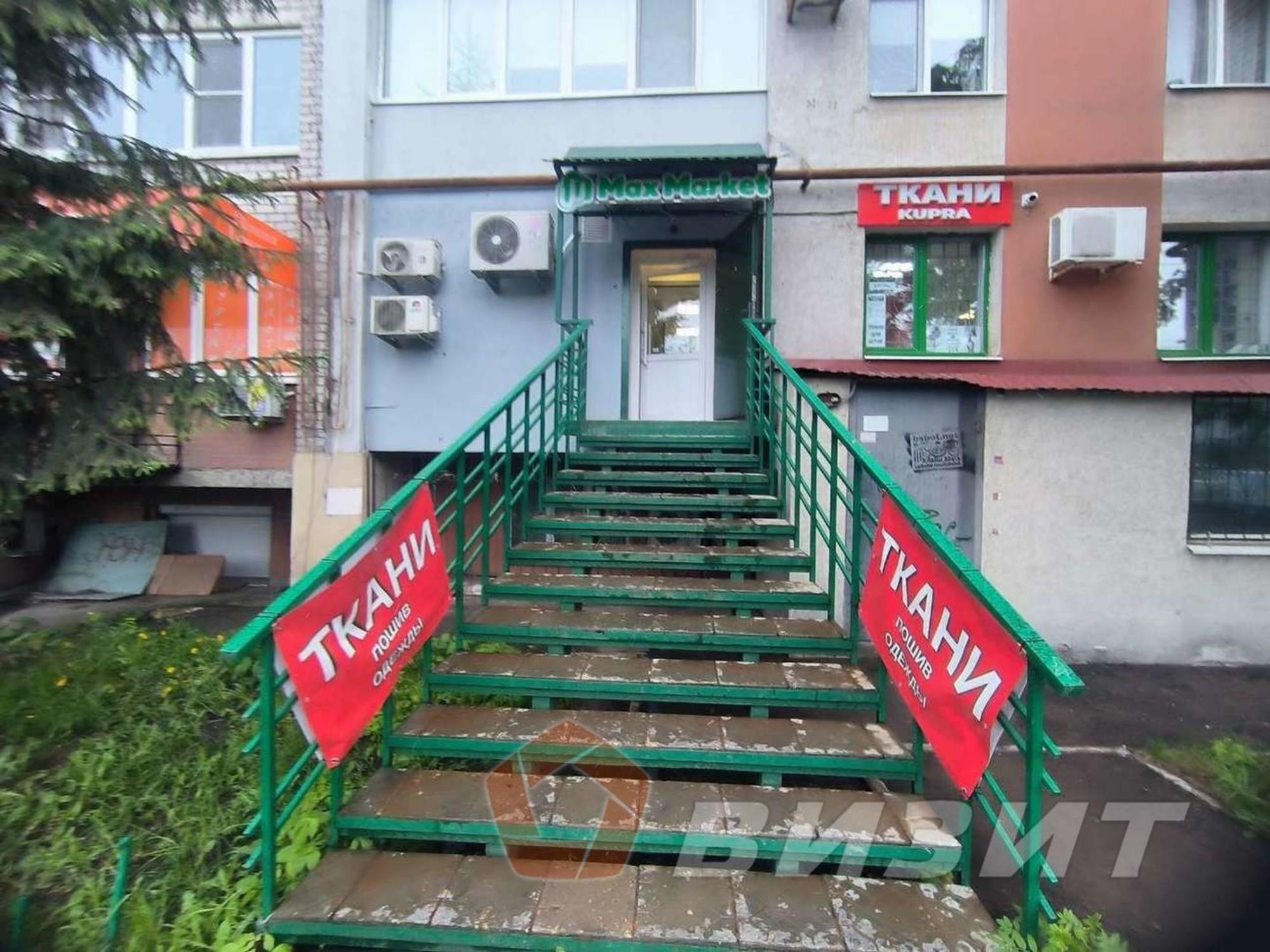 Сдать торговое помещение за 10 000 рублей на Кромская улица, 4