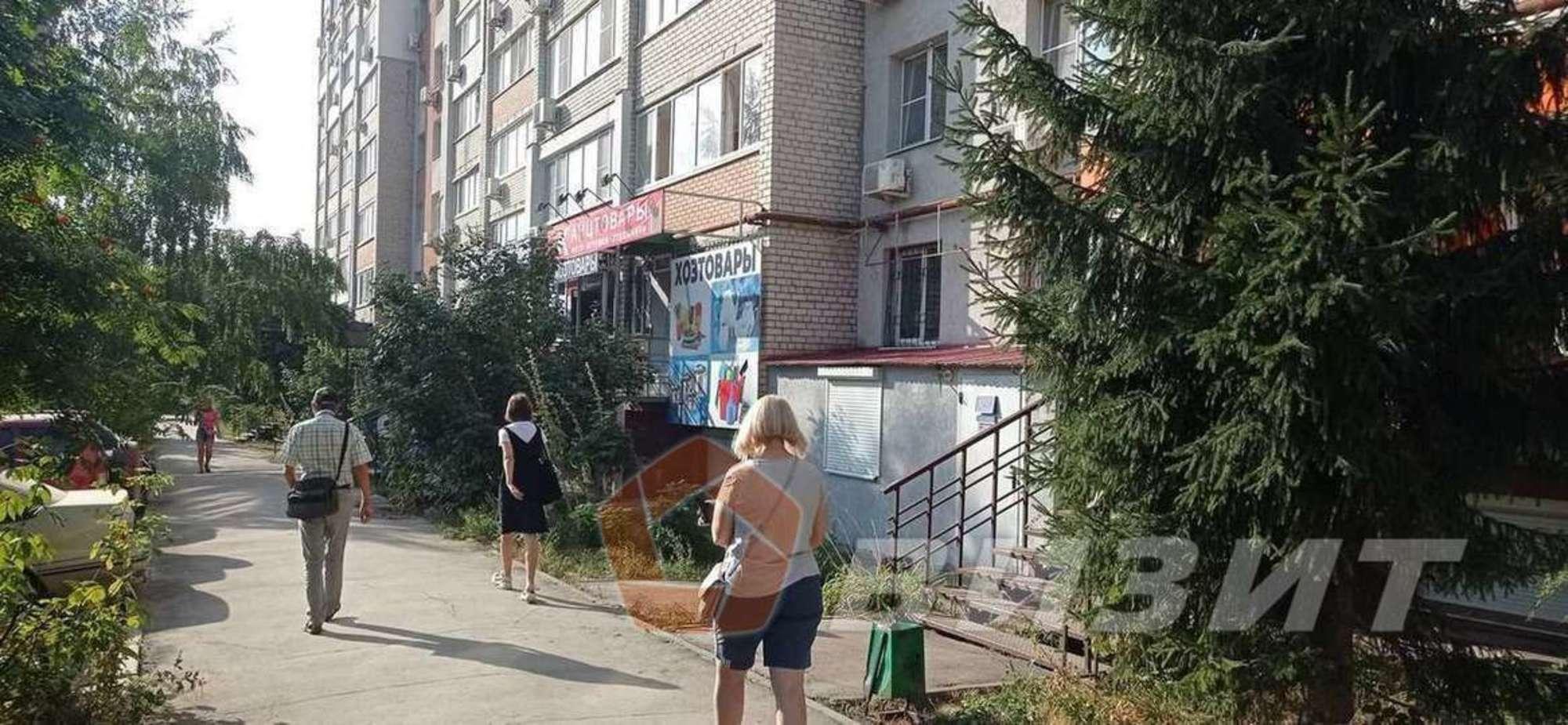 Сдать торговое помещение за 10 000 рублей на Кромская улица, 4