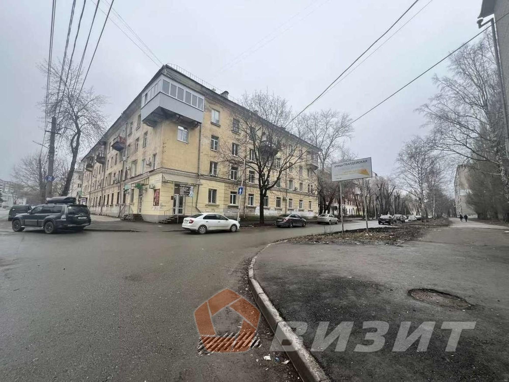Сдать торговое помещение за 70 000 рублей на Свободы улица, 218