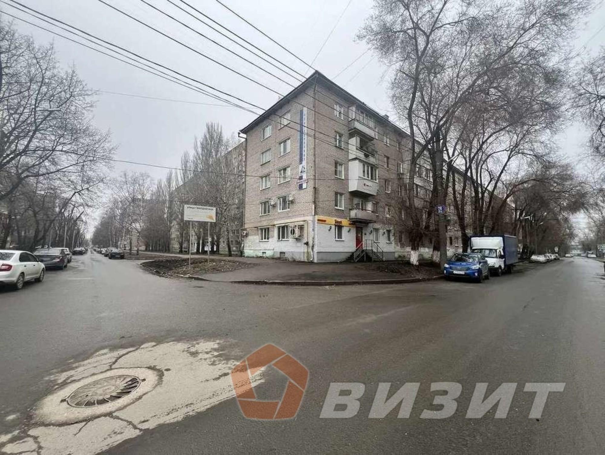 Сдать торговое помещение за 70 000 рублей на Свободы улица, 218