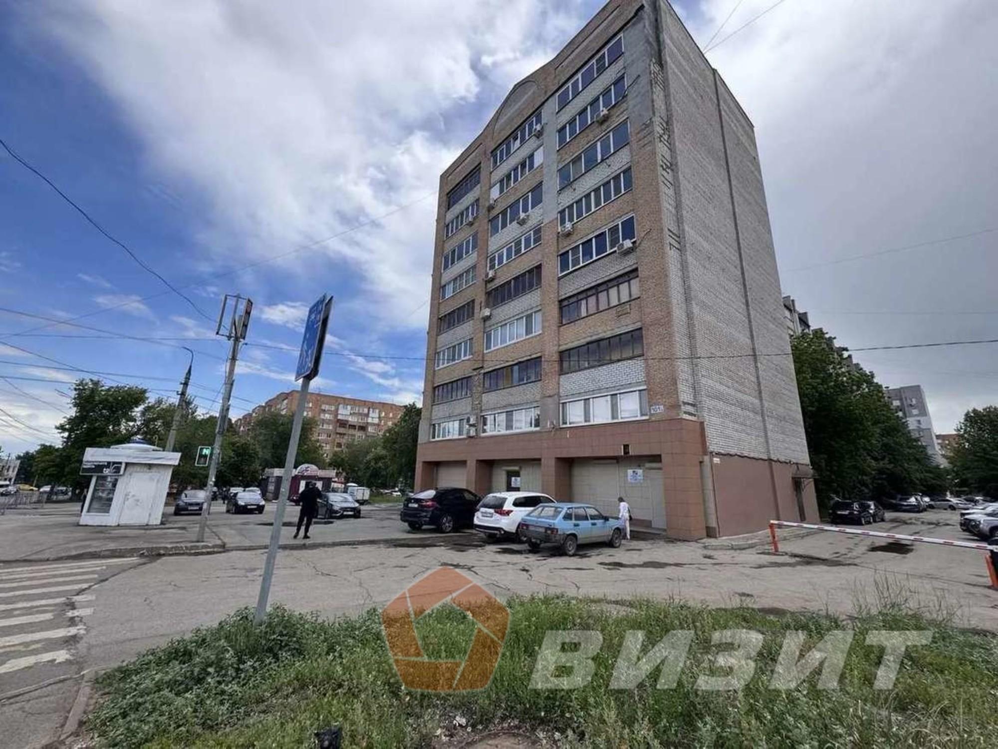 Сдать торговое помещение за 183 000 рублей на Мориса Тореза улица, 101А