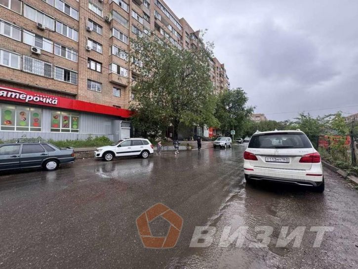 Торговое помещение Мориса Тореза улица, 105А