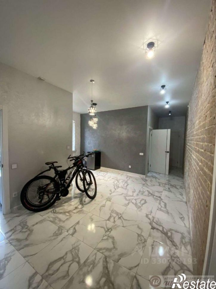 2-комн квартира улица Алексея Толстого, 128,  д. 128