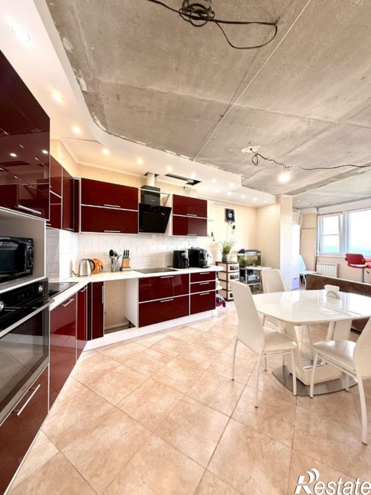 3-комн квартира улица Врубеля, 15,  д. 15
