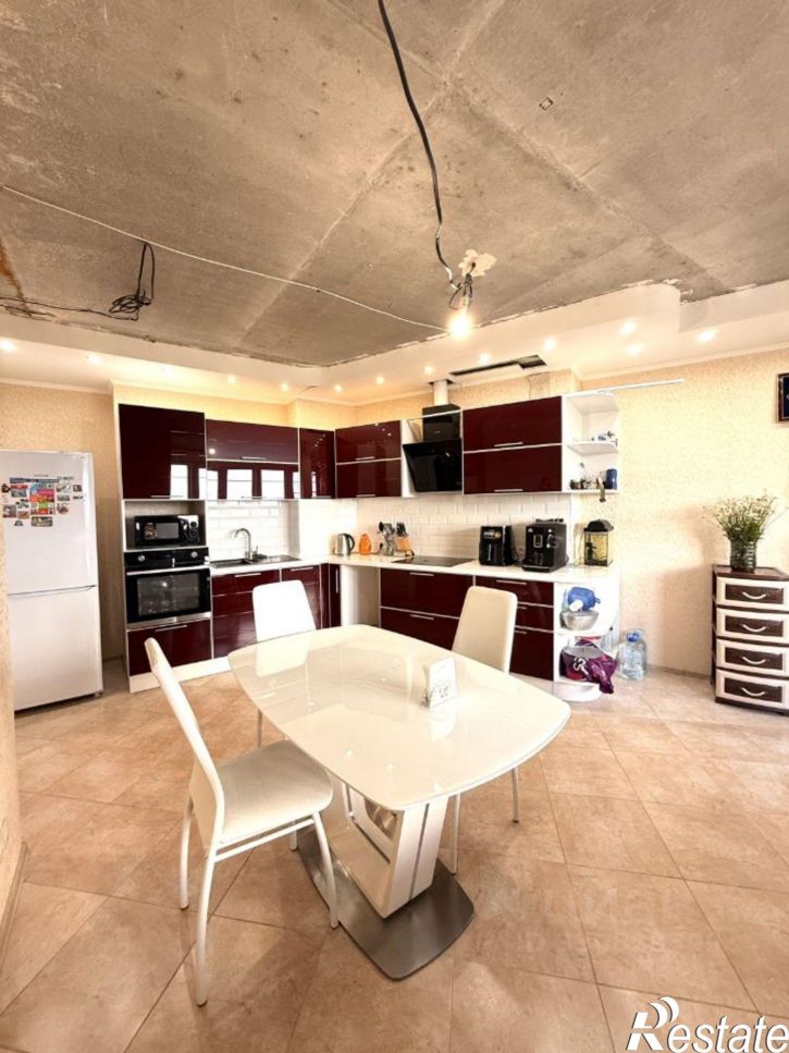 3-комн квартира улица Врубеля, 15,  д. 15