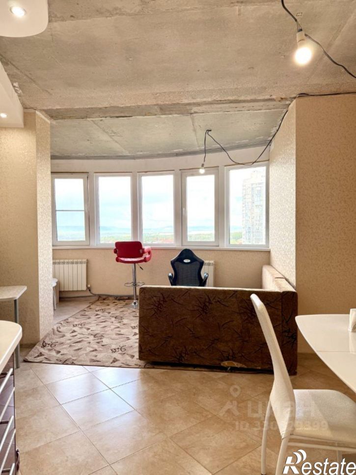 3-комн квартира улица Врубеля, 15,  д. 15