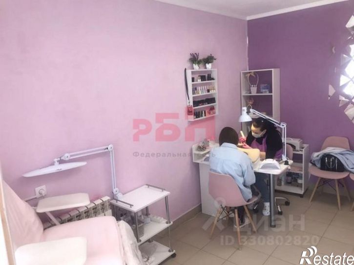 Торговое помещение ул Ново-Вокзальная, 215,  д. 215