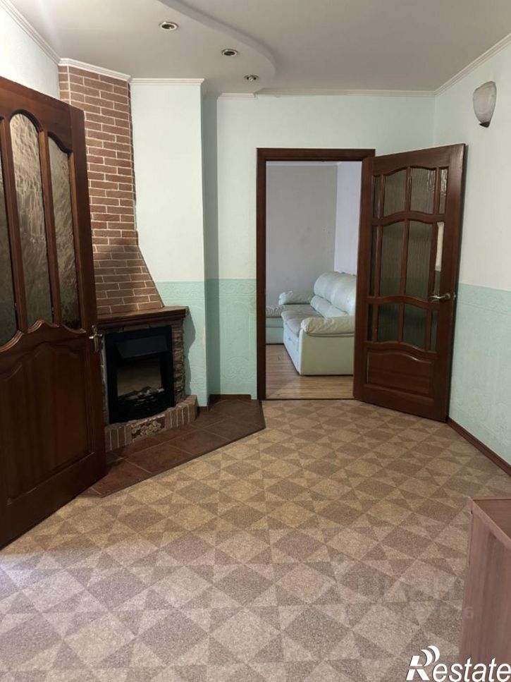 3-комн квартира ул Демократическая, 4,  д. 4