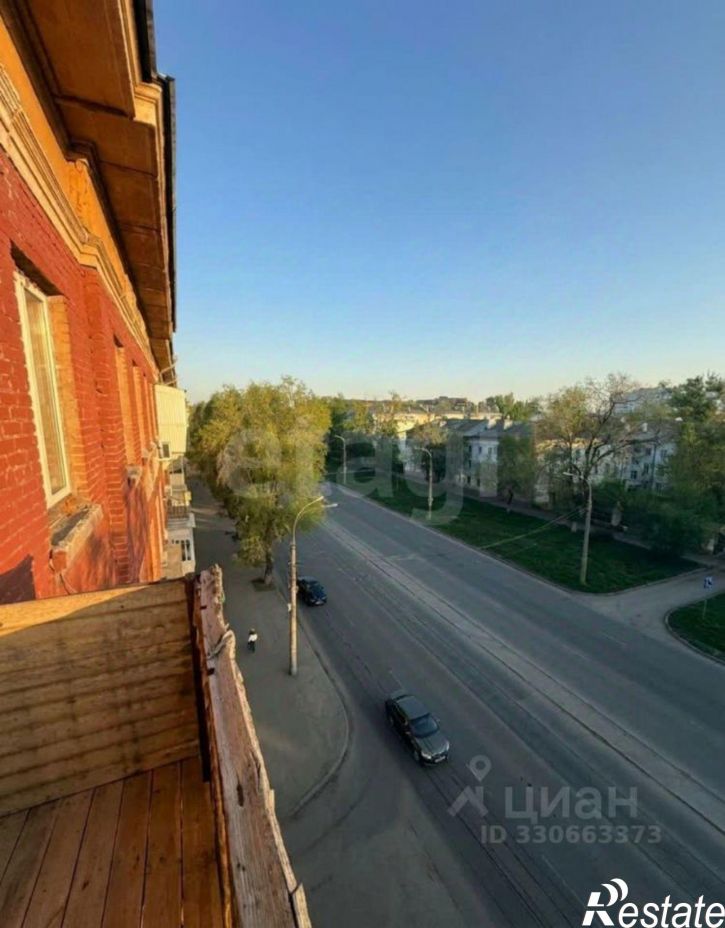 3-комн квартира пр-кт Кирова, 143,  д. 143